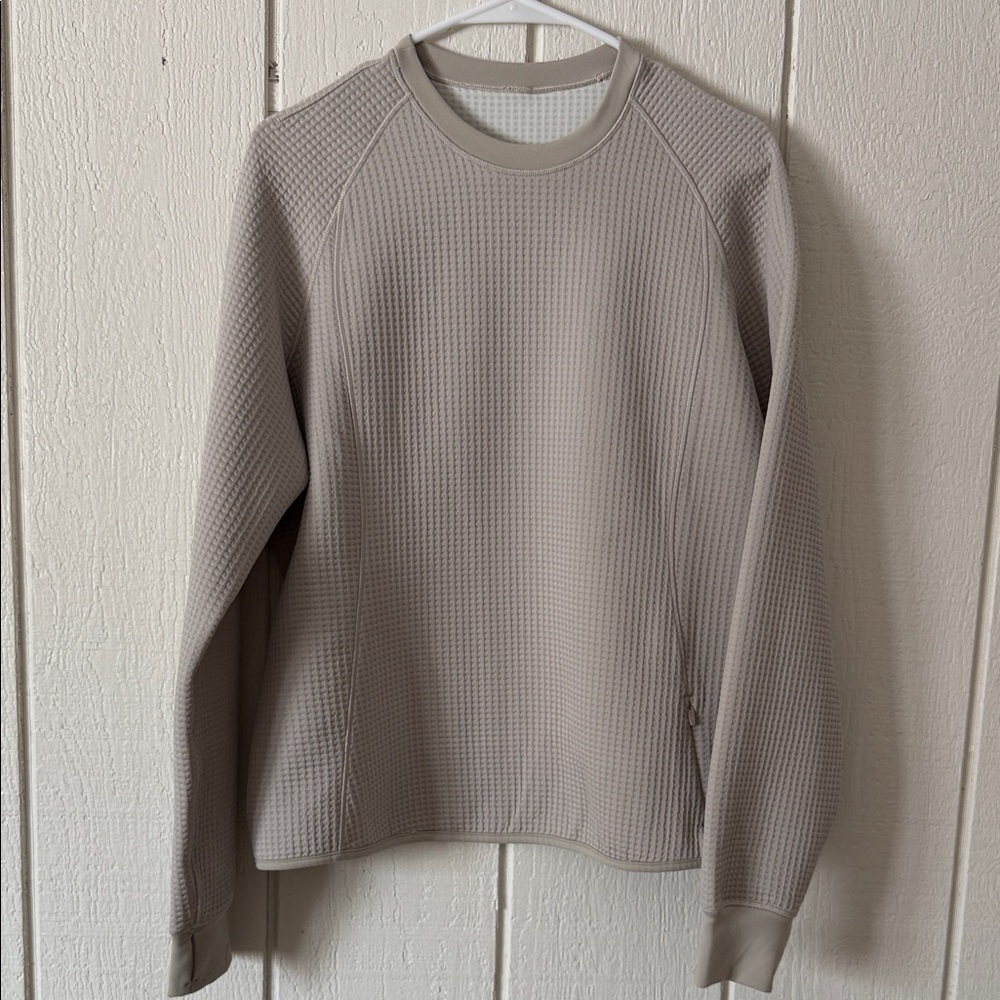 Lululemon Women’s Waffle Crewneck sweatshirt size 8!